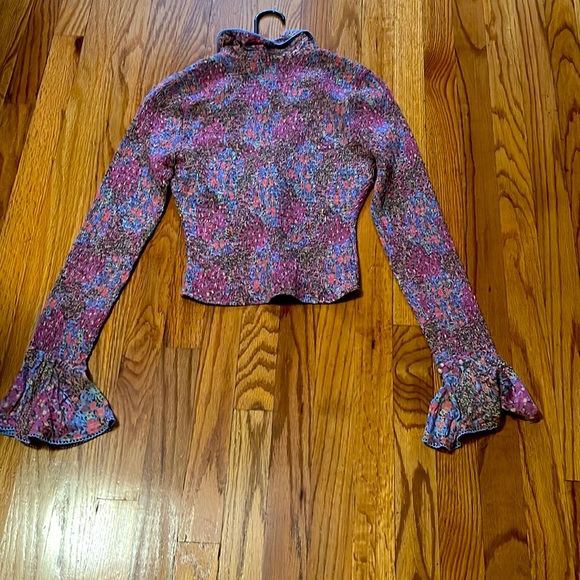 Free People beauty! Amelia blouse sold out! - Picture 3 of 4
